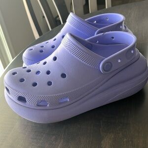 Crocs women size 7 classic crush clogs